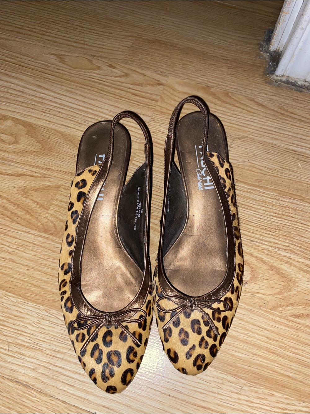 2002 Falchi leopard print kitten heels